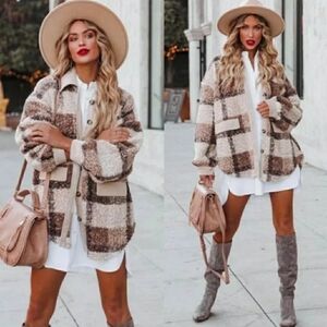 VICI COLLECTION OVERSIZED TEDDY PLAID SHACKET